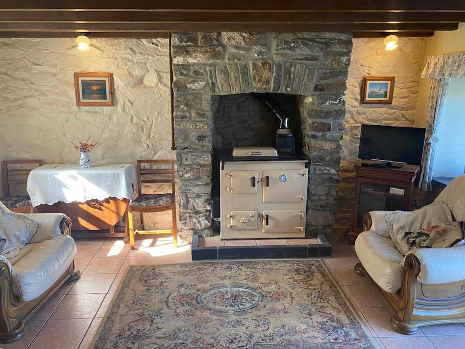 Banc Cottage Moylgrove Kültér fotó